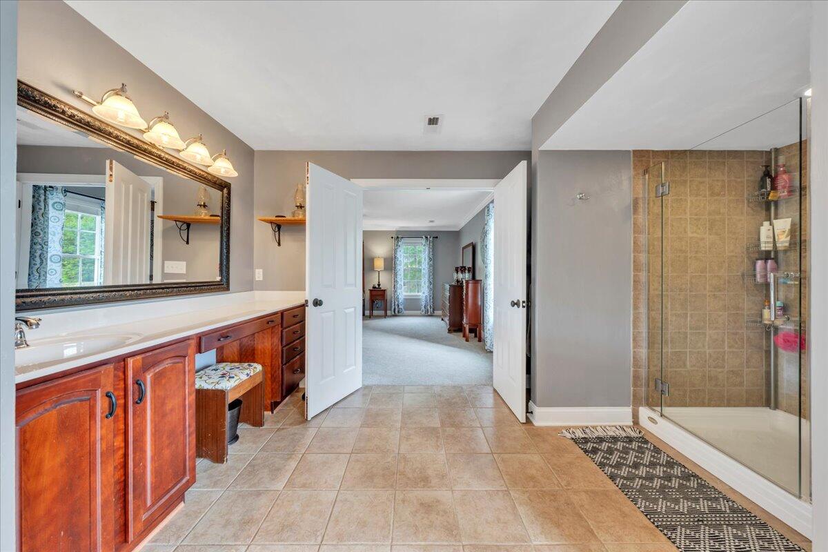 466 Thornblade Way, Blue Ridge, Virginia image 34