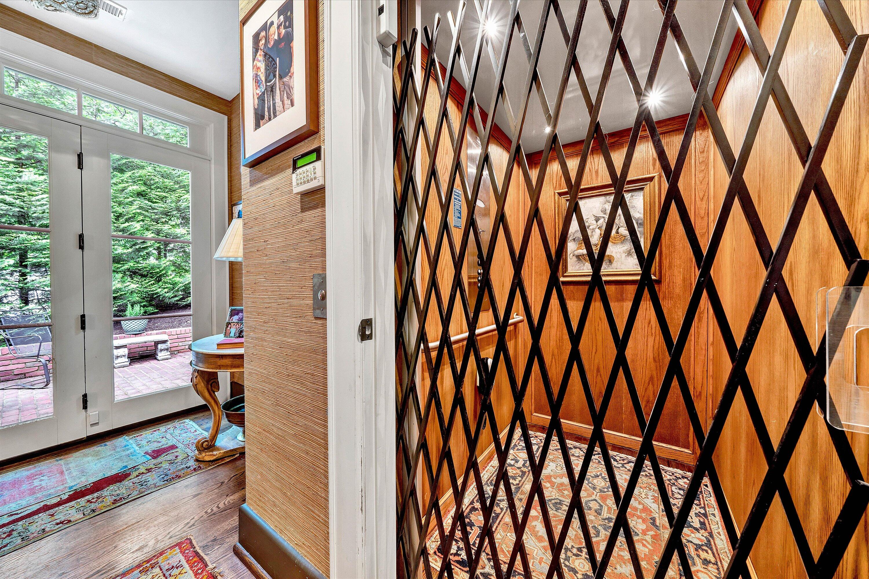 2412 Robin Hood Rd, Roanoke, Virginia image 49