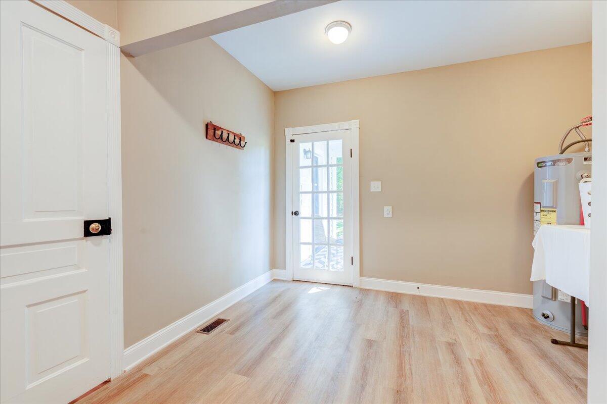 4534 Main St, Drakes Branch, Virginia image 18