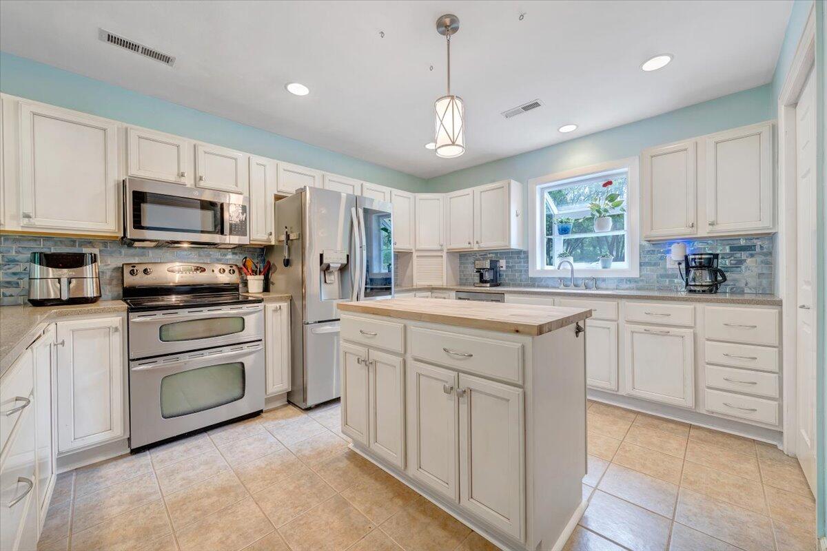 7609 Countrywood Dr, Roanoke, Ohio image 14
