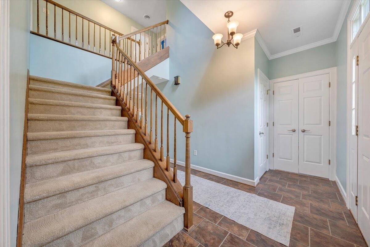 7609 Countrywood Dr, Roanoke, Ohio image 3