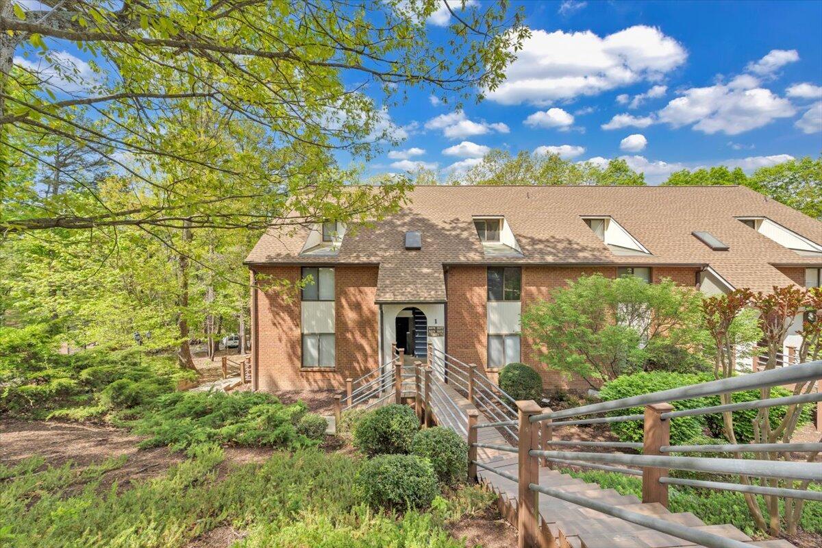3377 Forest Ridge Rd, Roanoke, Virginia image 3