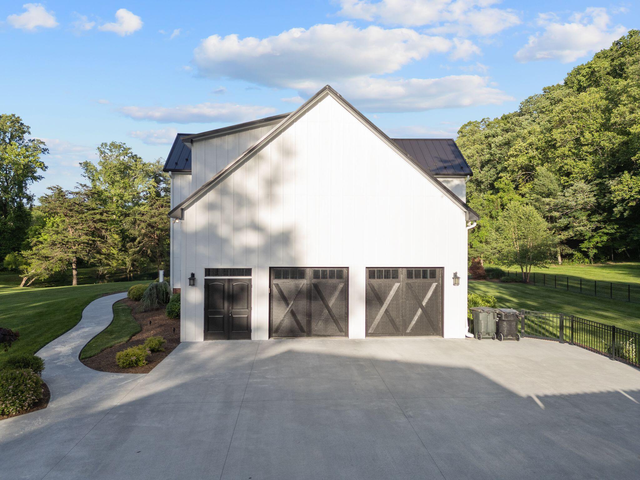 5820 Lakemont Dr, Roanoke, Virginia image 22