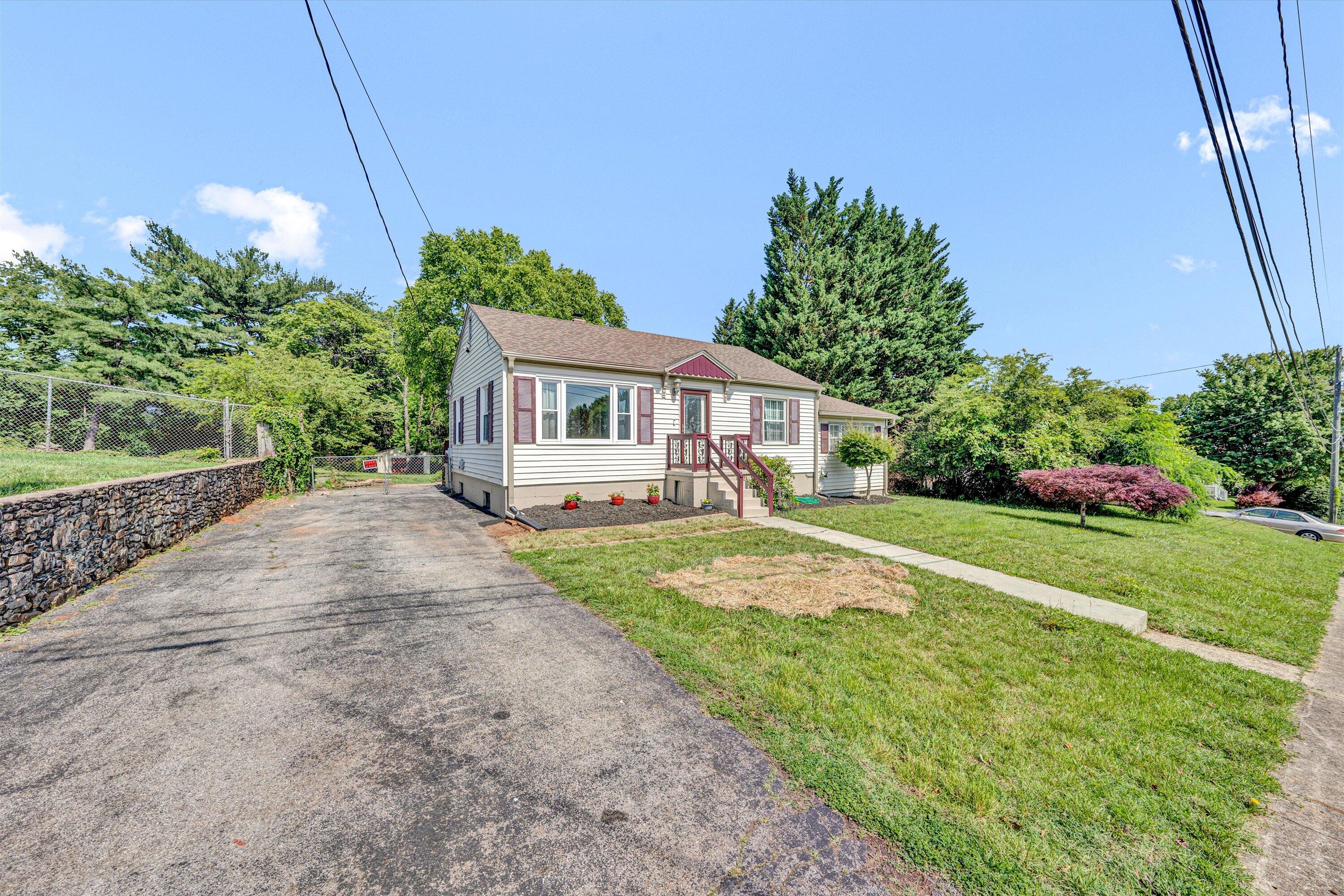 2327 Peach St, Salem, Virginia image 27
