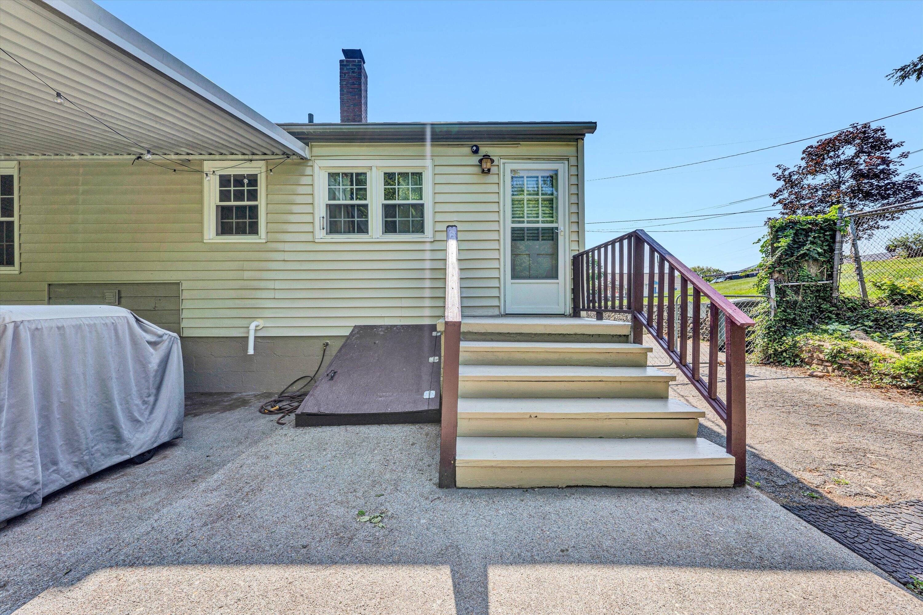 2327 Peach St, Salem, Virginia image 24