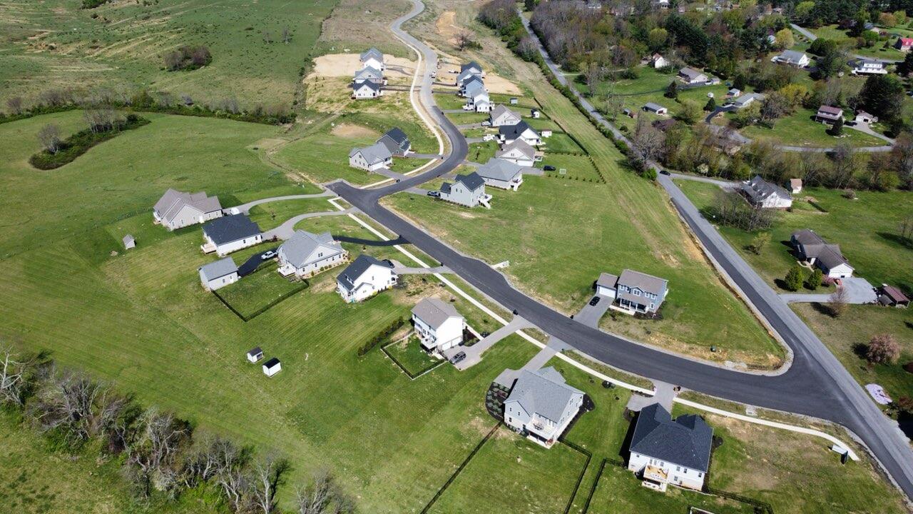 5319 Country Meadow Dr, Dublin, Virginia image 8