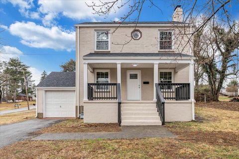 Homes For Sale - 204 Beech St<br/> Roanoke, VA 24017