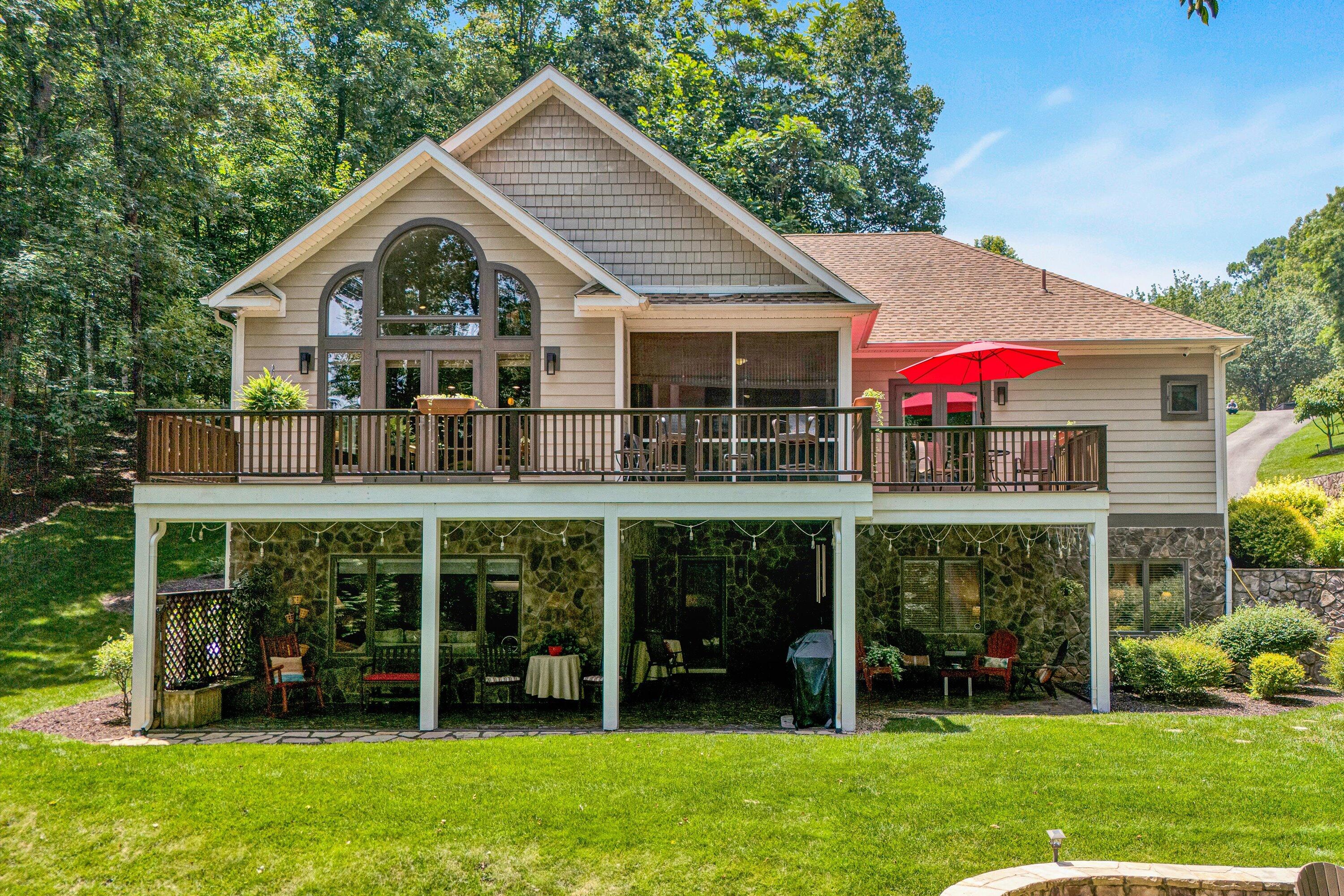 480 Winding Waters Dr, Moneta, Virginia image 3