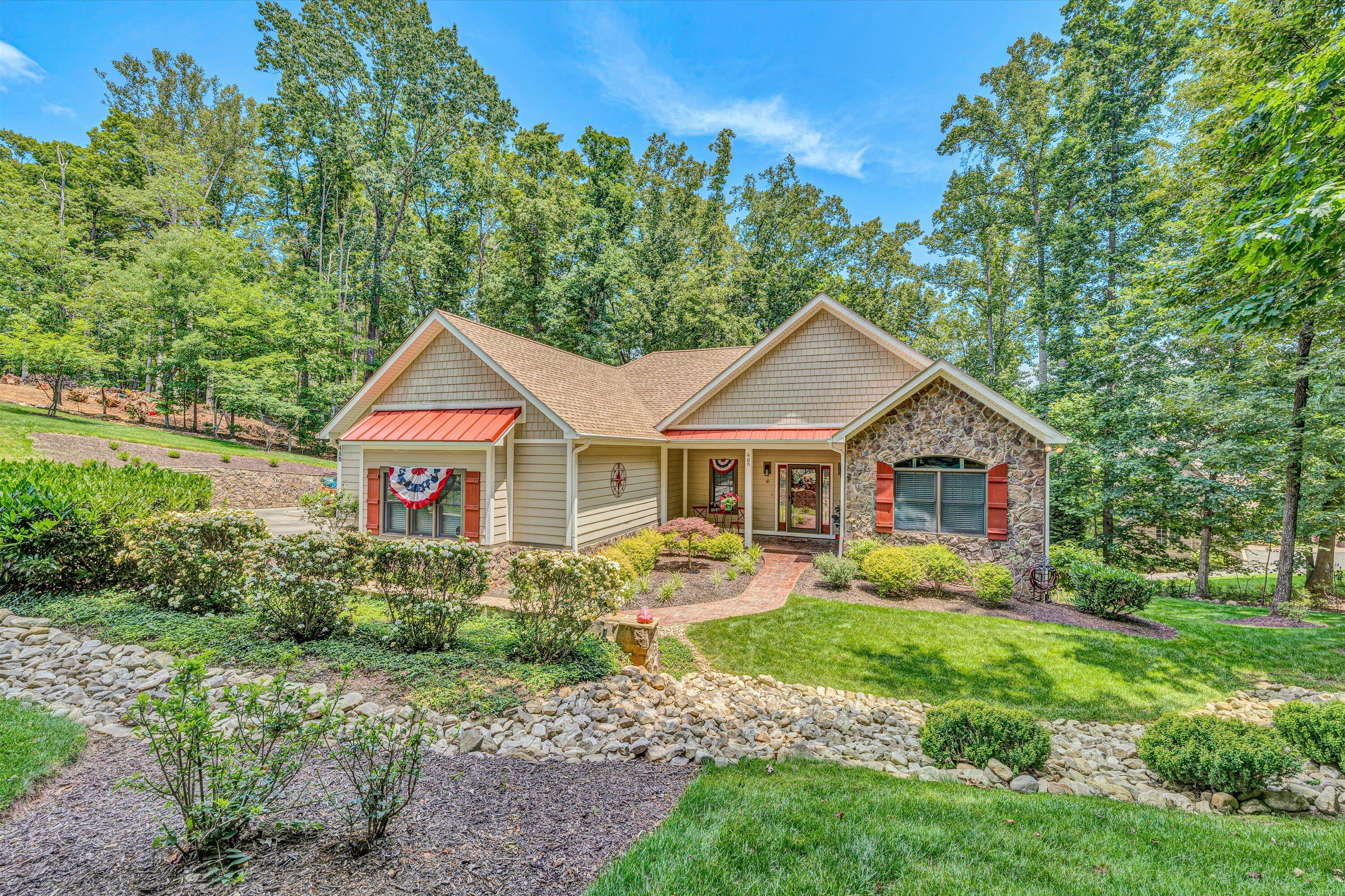 480 Winding Waters Dr, Moneta, Virginia image 2