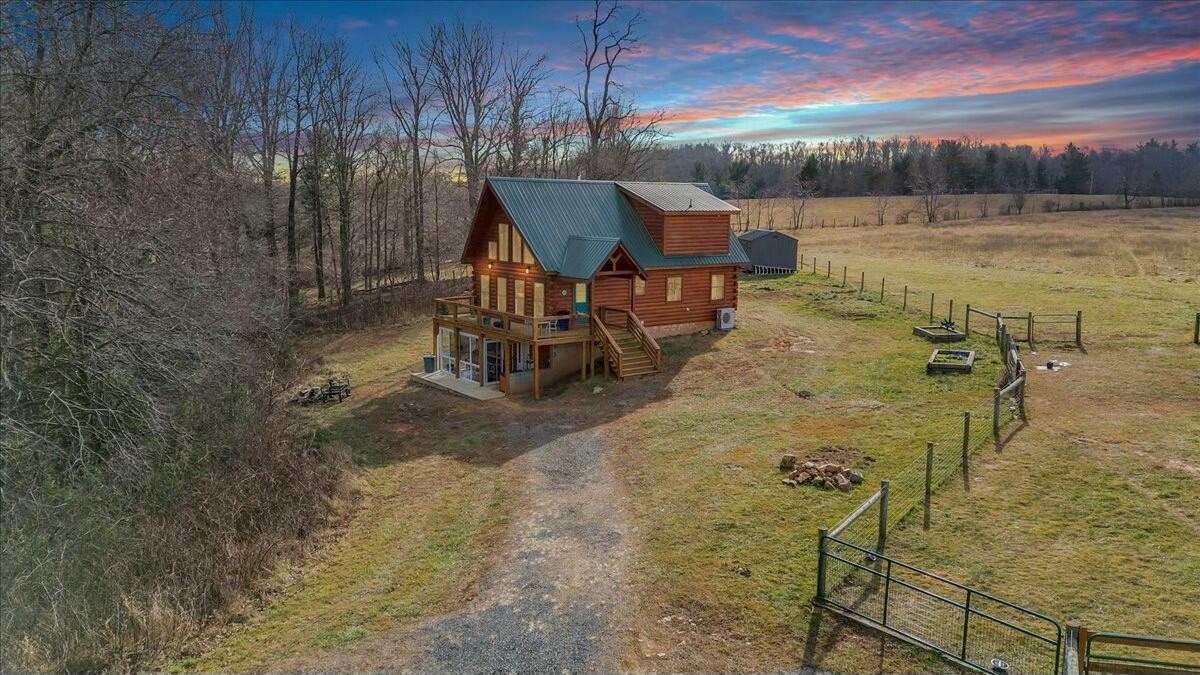 1227 Cherry Creek Rd, Meadows of Dan, Virginia image 1