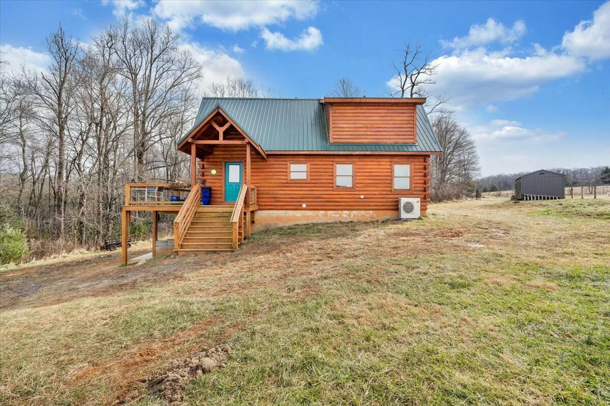 1227 Cherry Creek Rd, Meadows of Dan, Virginia image 3