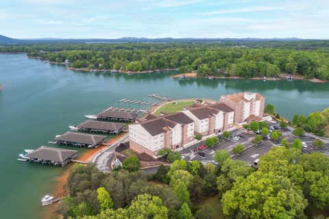 Condo For Sale - 1273 Graves Harbor Trl #UNIT 3301<br/> Huddleston, VA 24104