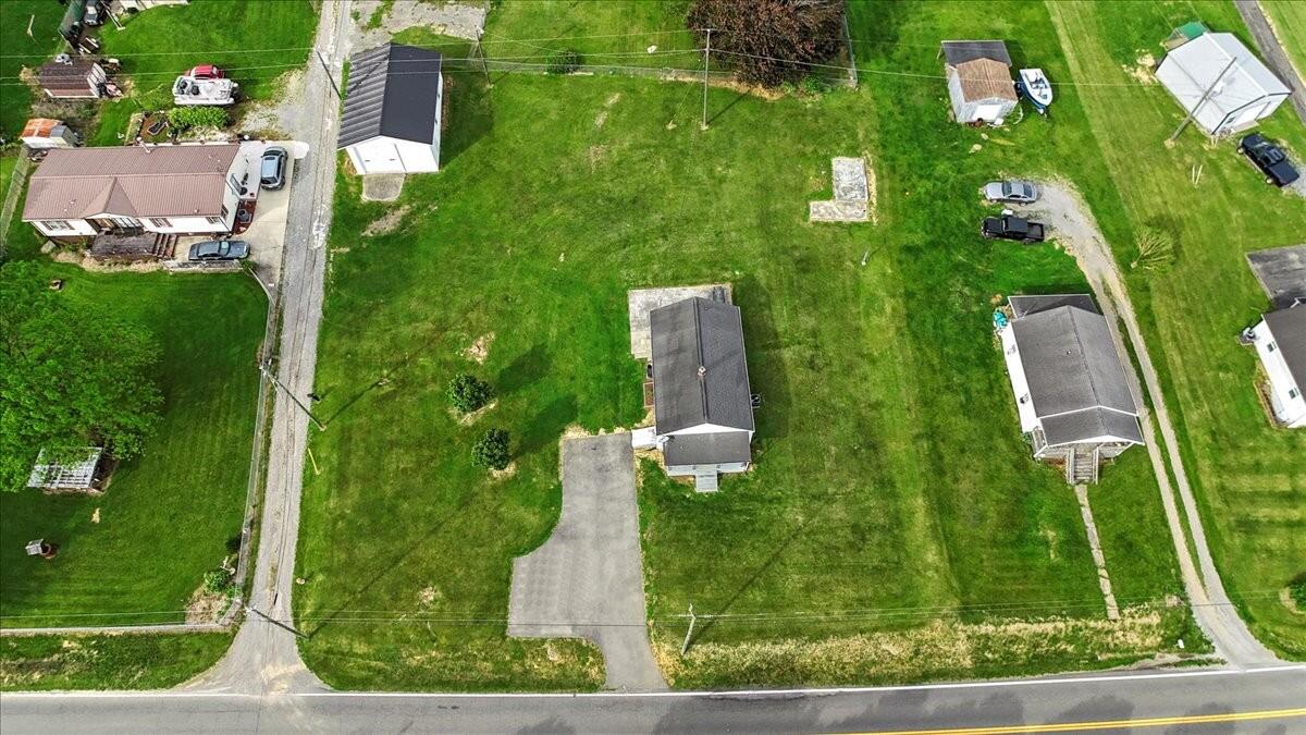 5144 Thornspring Rd, Pulaski, Virginia image 2