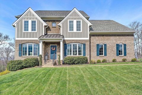 Homes For Sale - 6981 Fairway Ridge Rd<br/> Salem, VA 24153