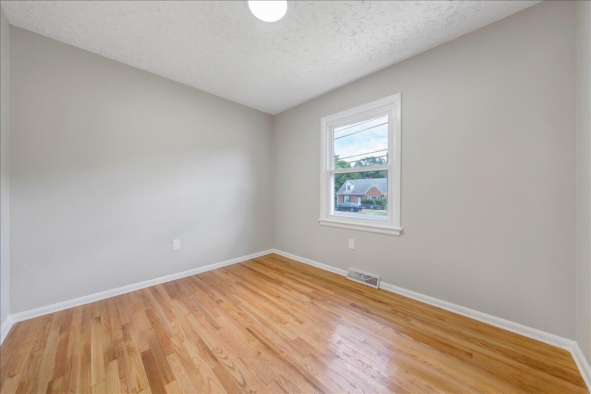 3750 Salem Turnpike, Roanoke, Virginia image 18
