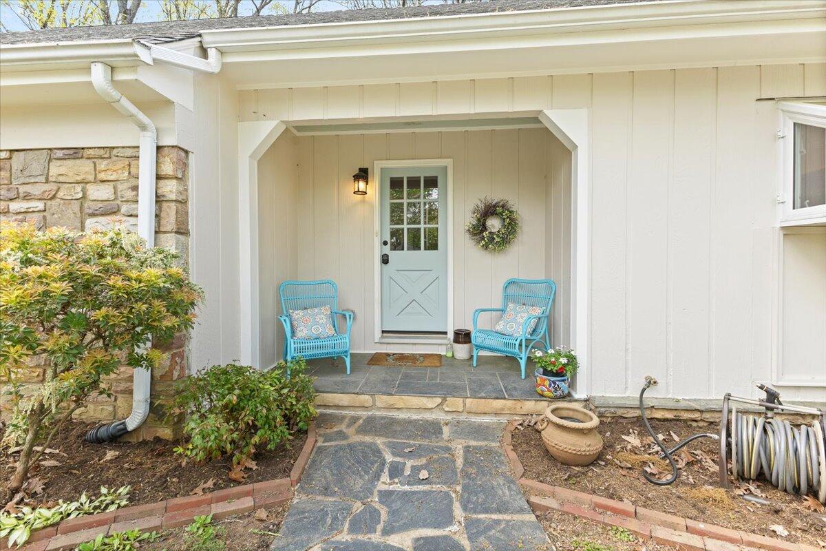 5011 Hunting Hills Dr, Roanoke, Virginia image 5