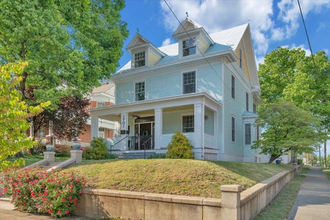 Homes For Sale - 1701 Patterson Ave<br/> Roanoke, VA 24016