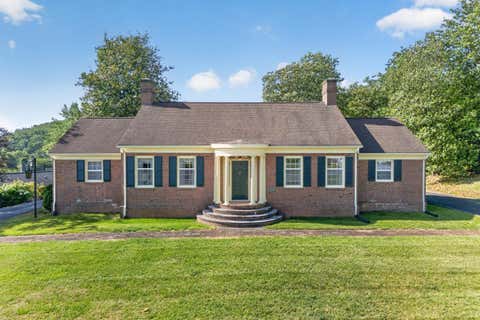 Homes For Sale - 4322 Rosecrest Rd<br/> Roanoke, VA 24018
