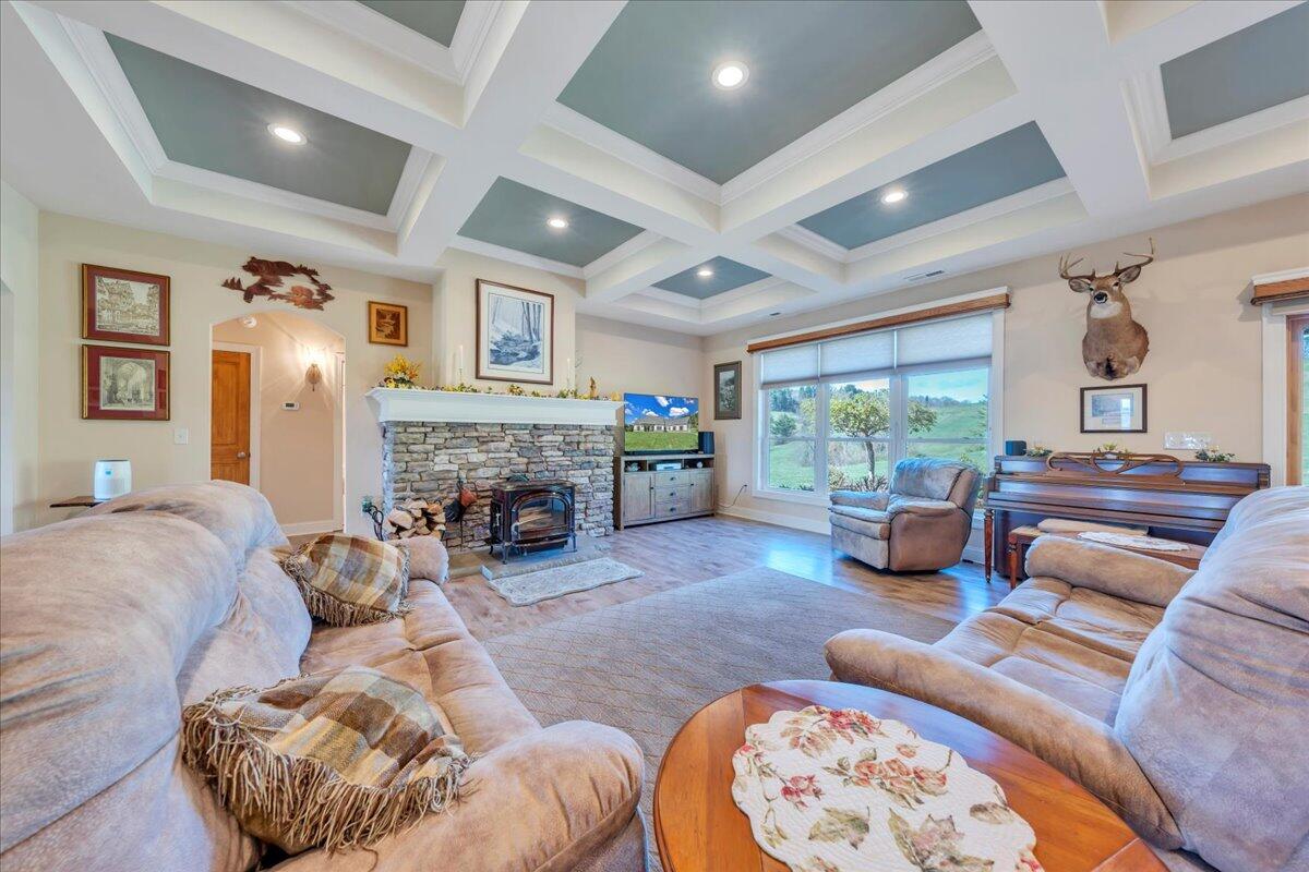 398 River Ridge Rd, Copper Hill, Virginia image 16