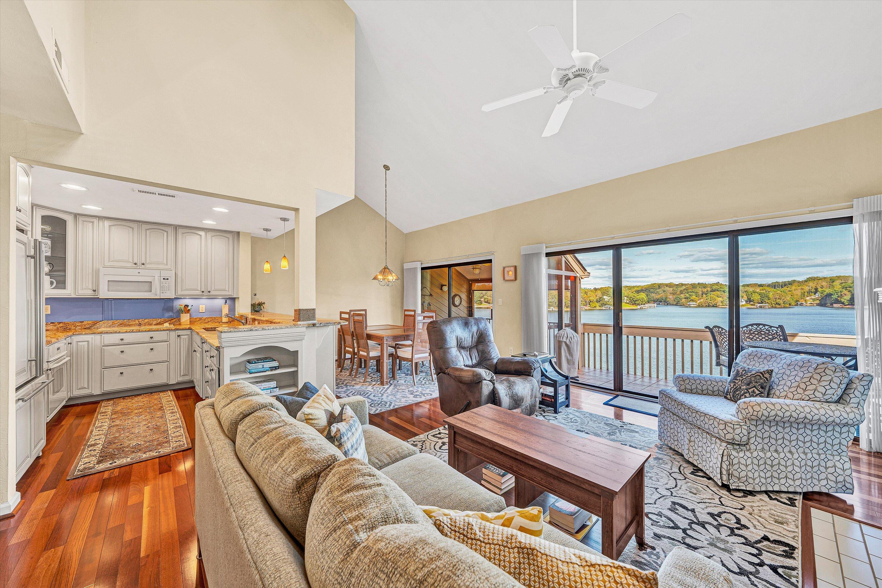 Moneta, Virginia 24121, United States, 3 Bedrooms Bedrooms, ,3 BathroomsBathrooms,Residential,Active,222840