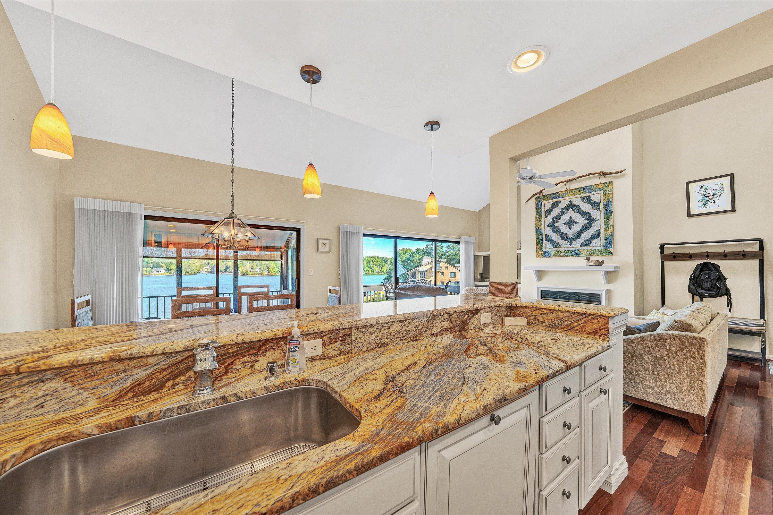 Moneta, Virginia 24121, United States, 3 Bedrooms Bedrooms, ,3 BathroomsBathrooms,Residential,Active,222840