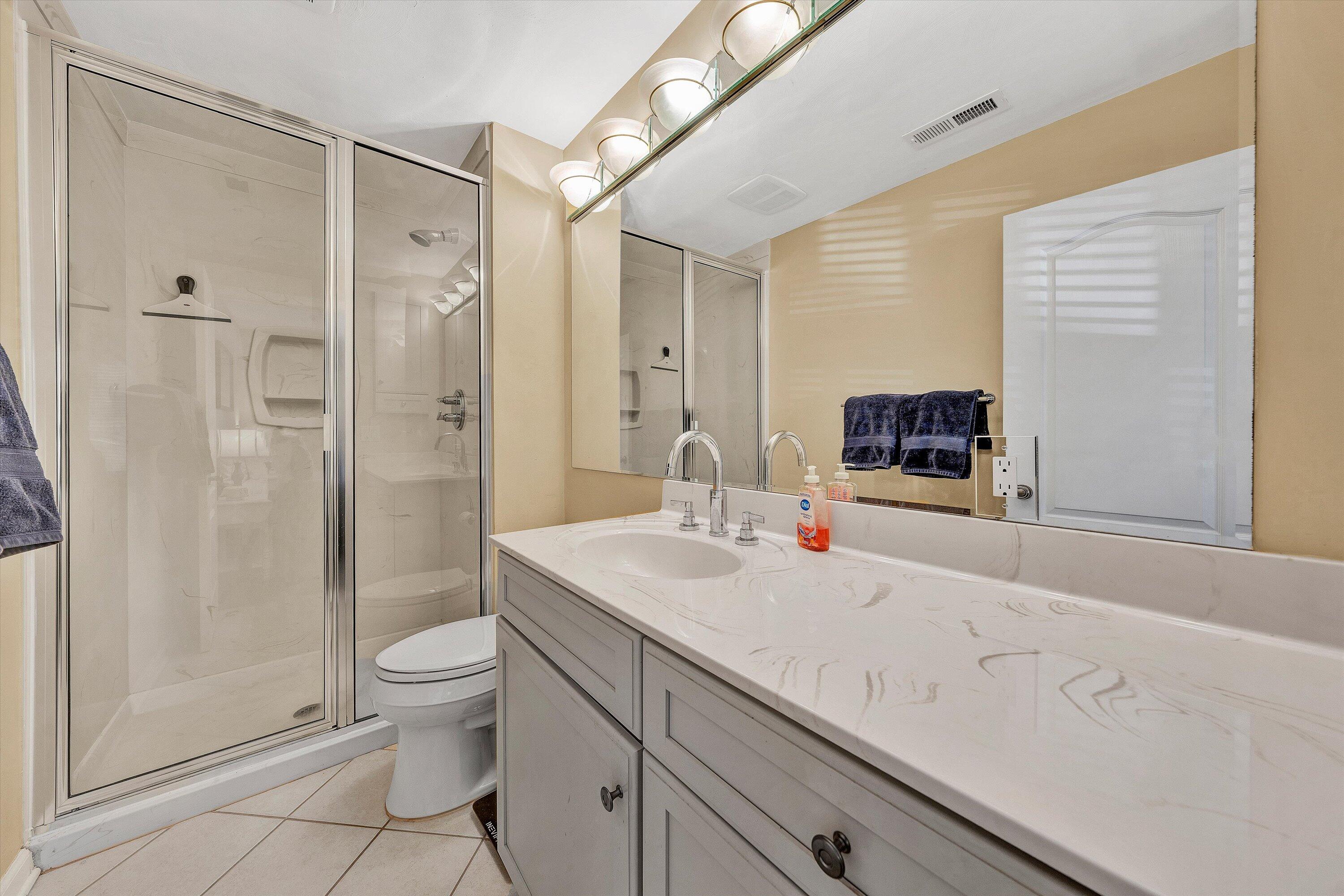 Moneta, Virginia 24121, United States, 3 Bedrooms Bedrooms, ,3 BathroomsBathrooms,Residential,Active,222840