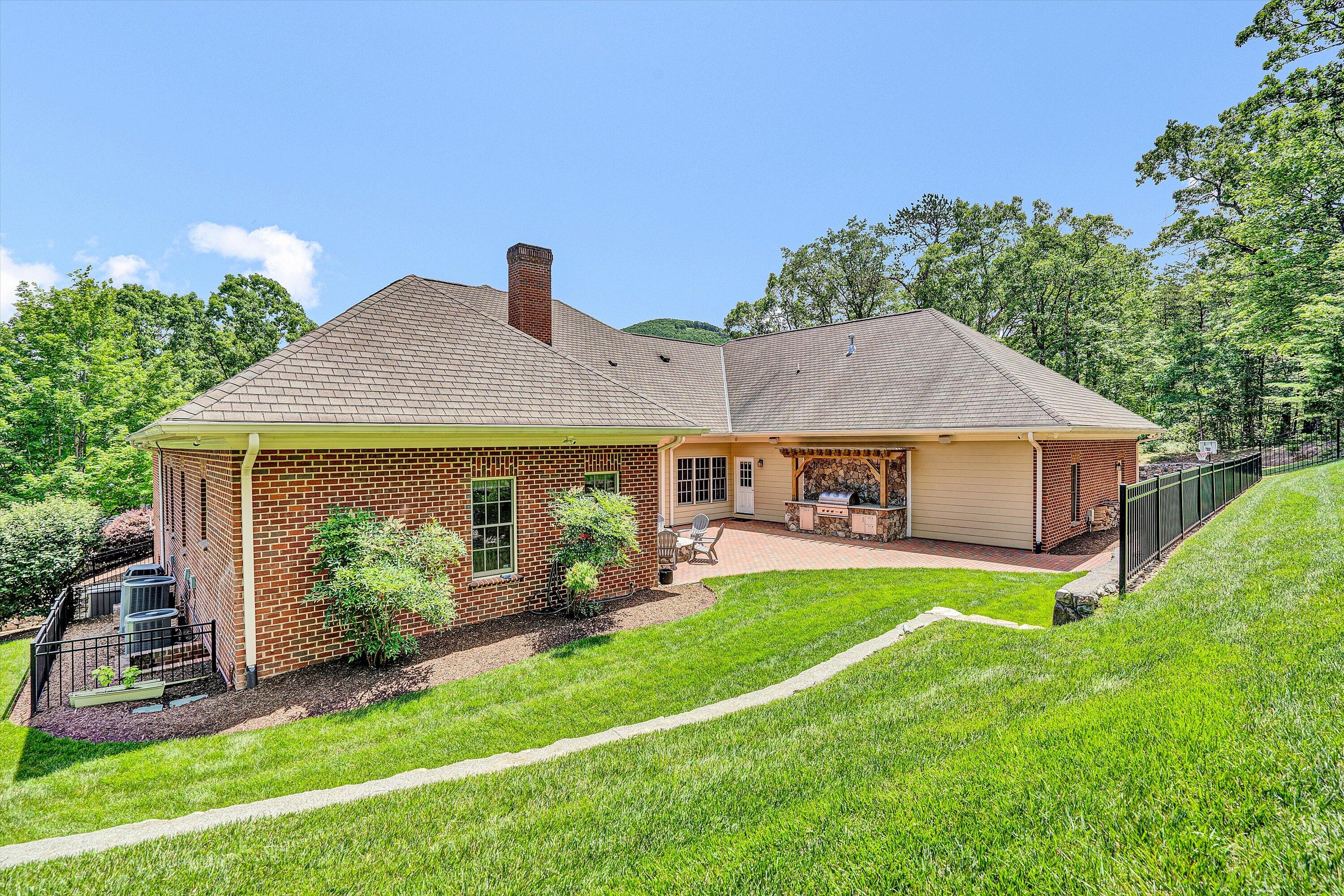 3707 Wellington Dr, Roanoke, Ohio image 9