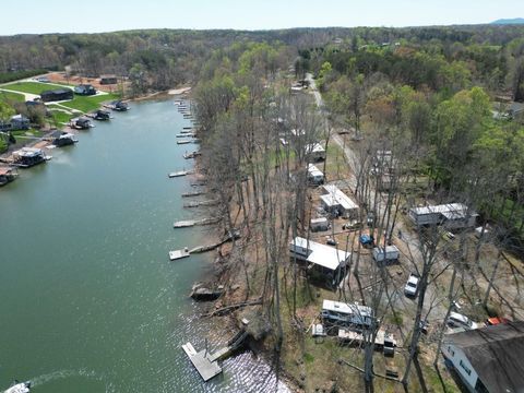 Vacant Land For Sale - 620 Plantation Dr<br/> Penhook, VA 24137