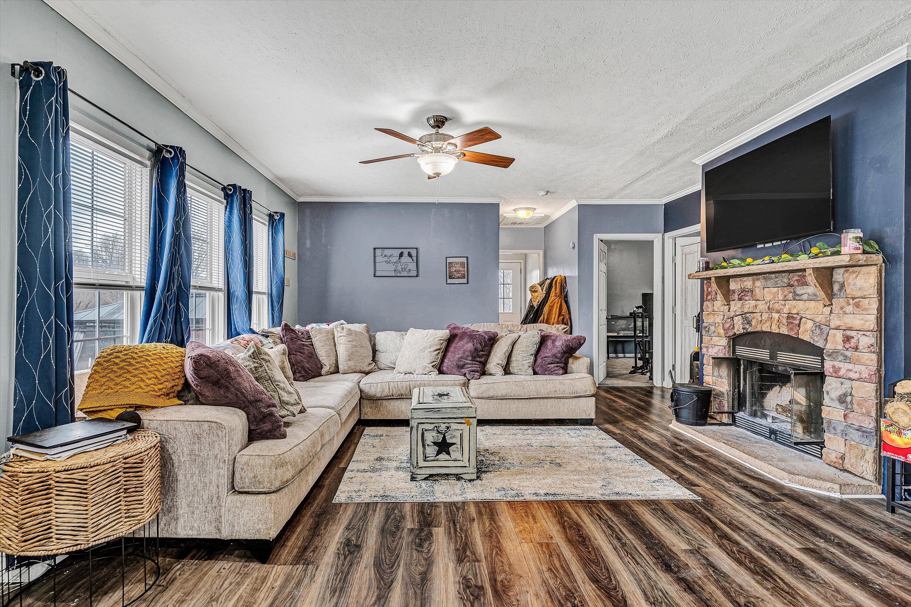 404 Ridgelake Rd, Goodview, Virginia image 10