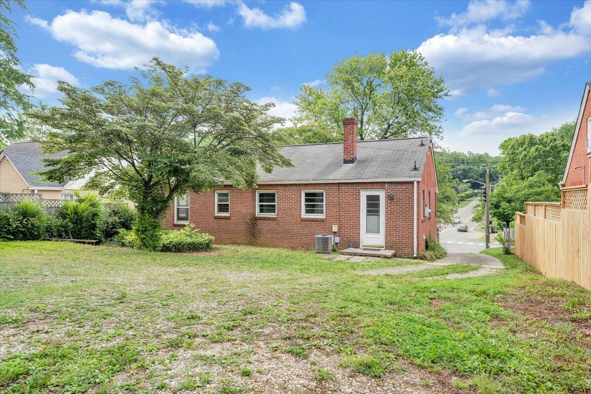 1113 Brandon Ave, Roanoke, Virginia image 24