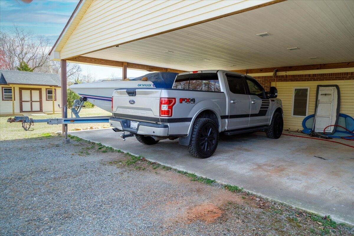 6680 Snow Creek Rd, Penhook, Virginia image 41