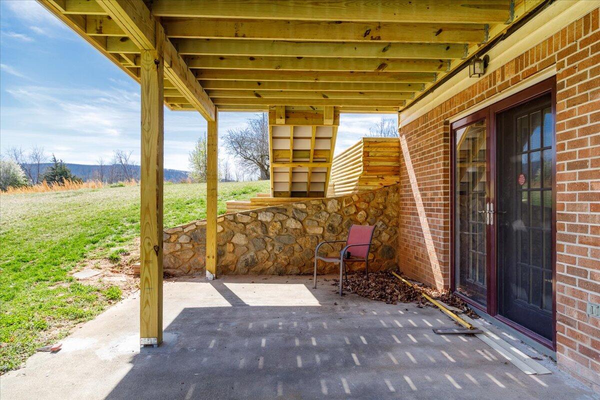6680 Snow Creek Rd, Penhook, Virginia image 40