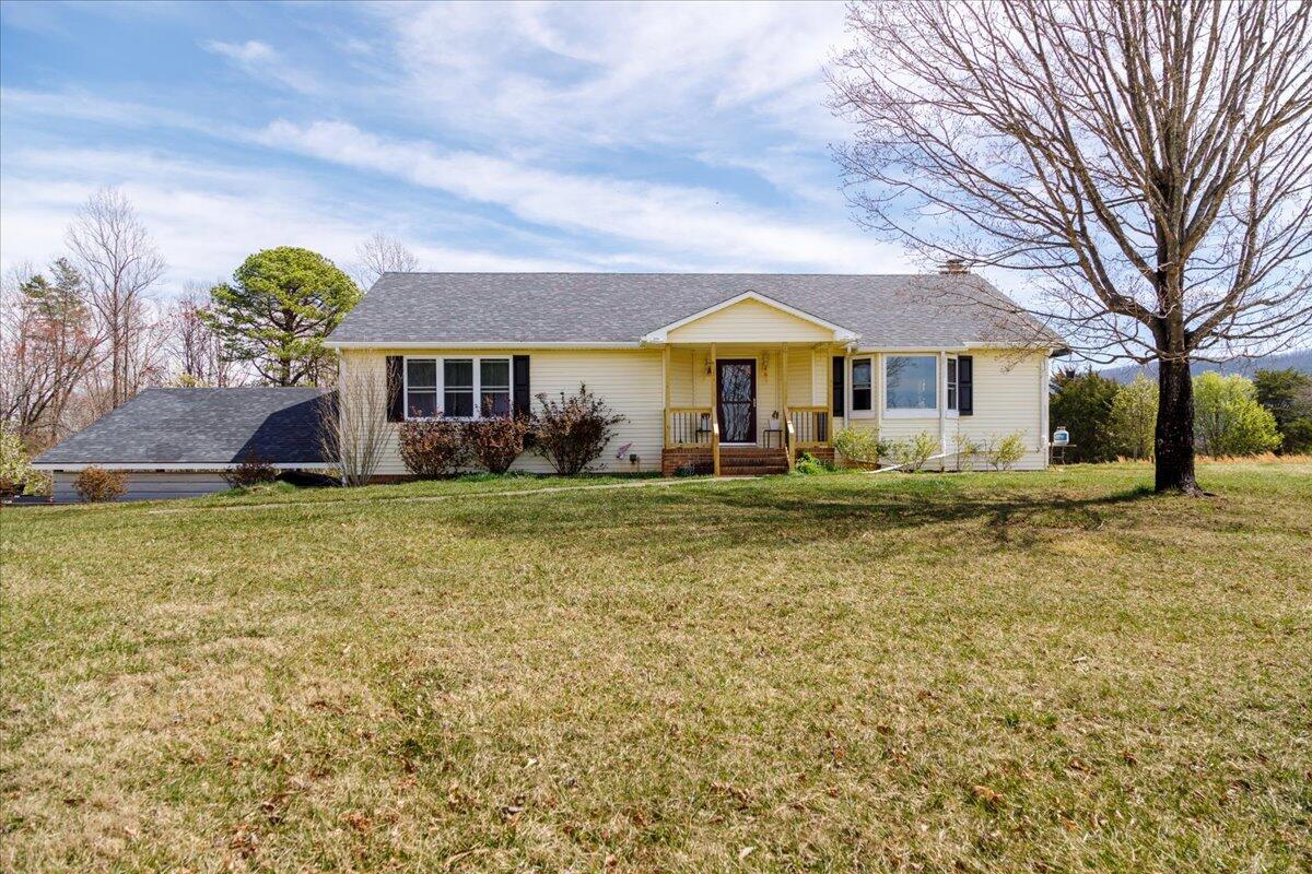 6680 Snow Creek Rd, Penhook, Virginia image 5