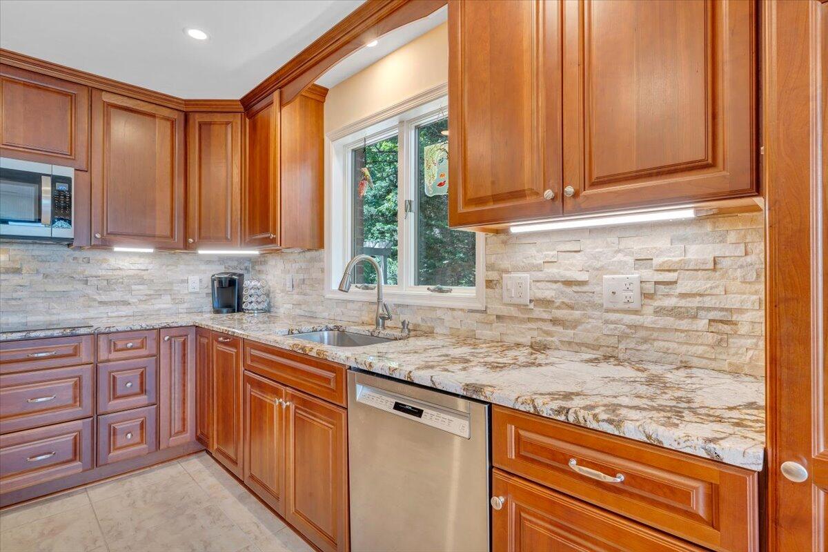 114 Freeboard Dr, Moneta, Virginia image 32