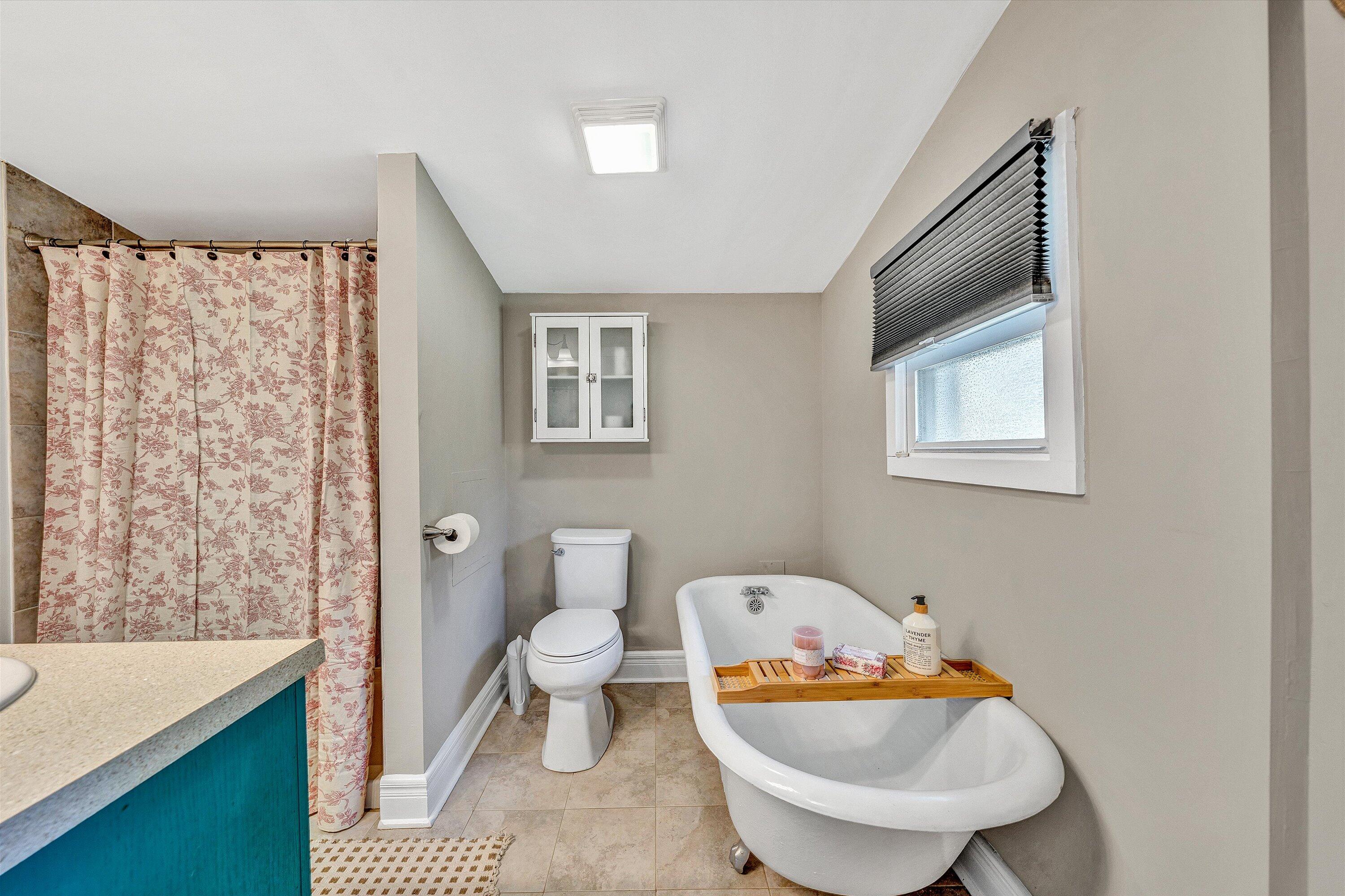 1430 Hearth Ln, Salem, Virginia image 17