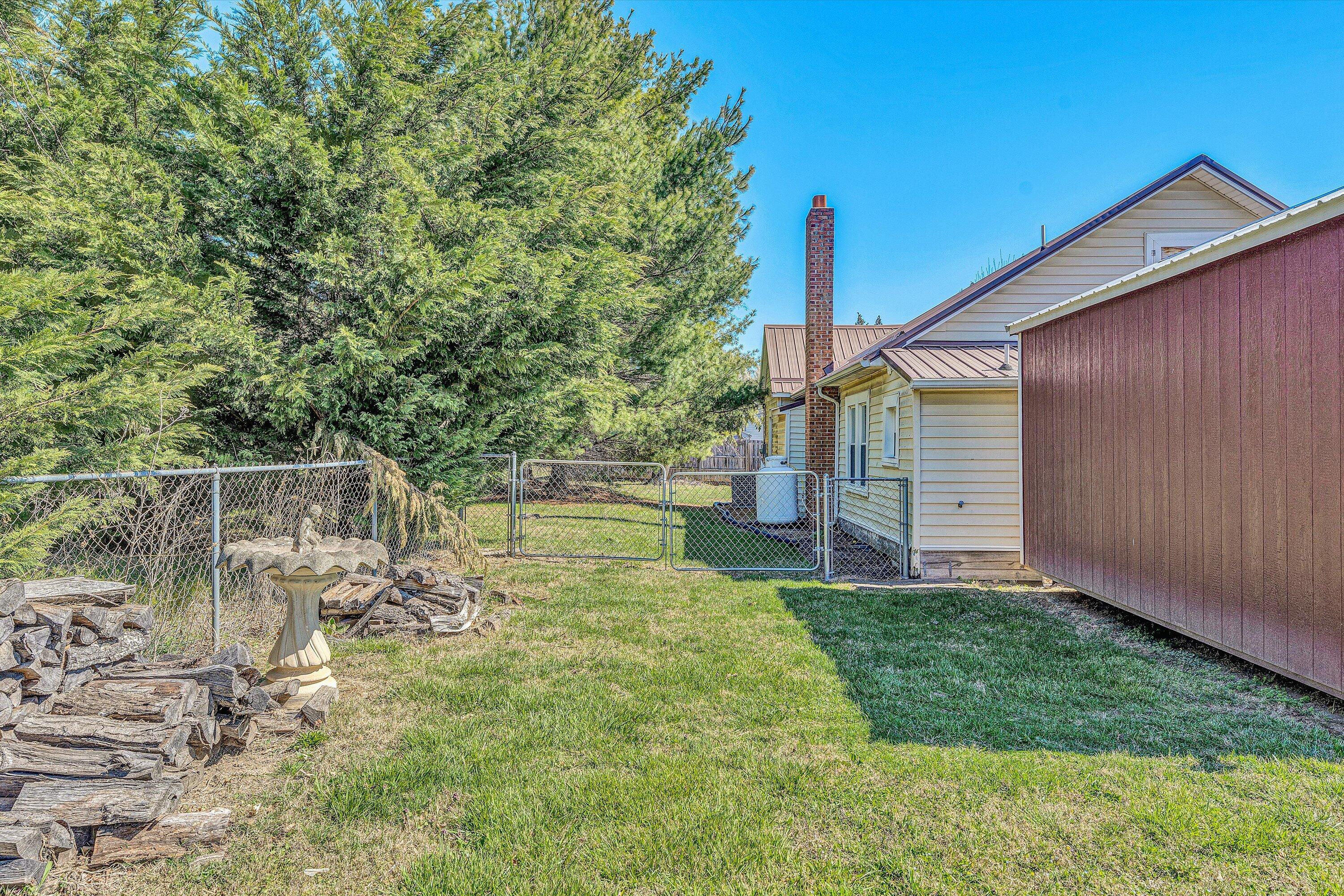 1430 Hearth Ln, Salem, Virginia image 32