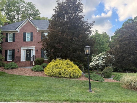 Homes For Sale - 8281 Cardington Dr<br/> Roanoke, VA 24019