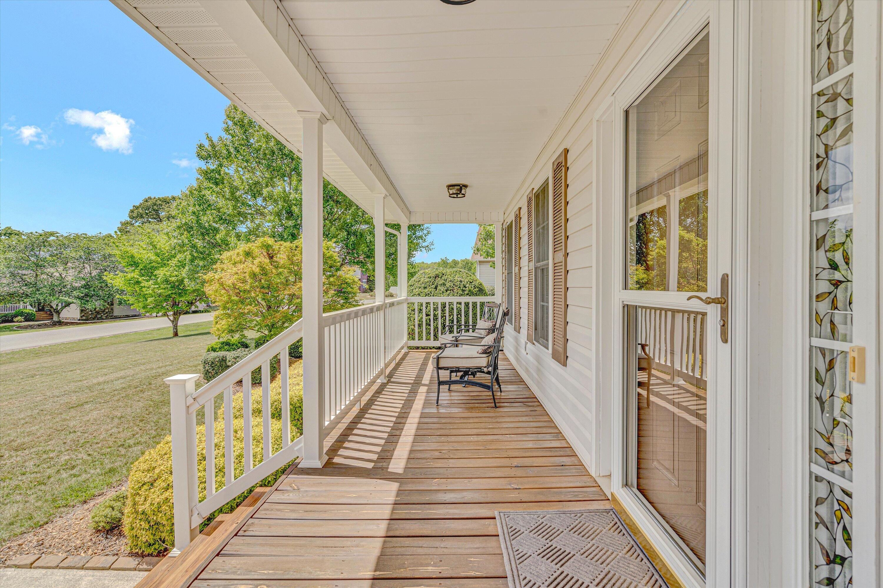 1304 Virginia Ridge Dr, Hardy, Virginia image 3