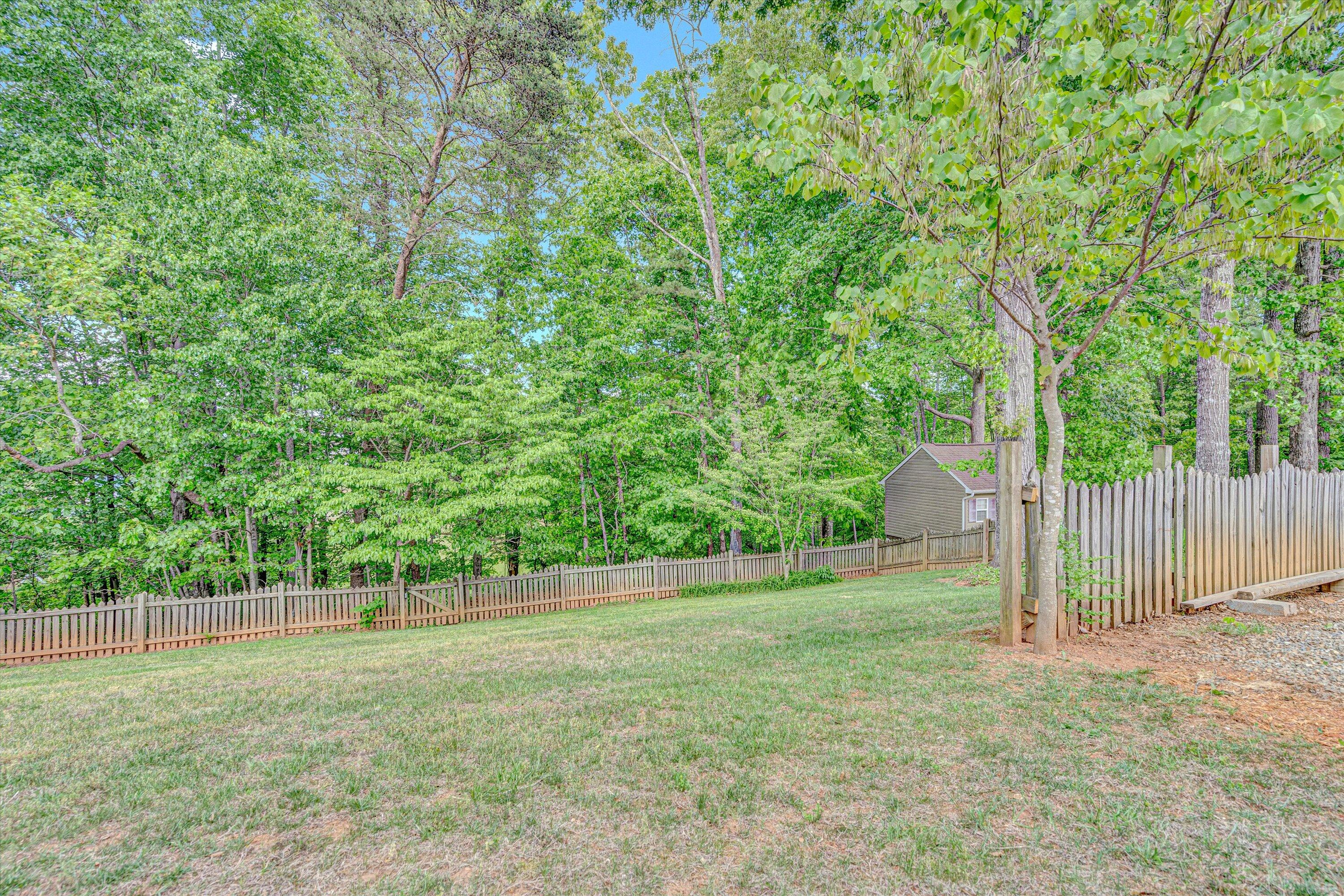 1304 Virginia Ridge Dr, Hardy, Virginia image 8
