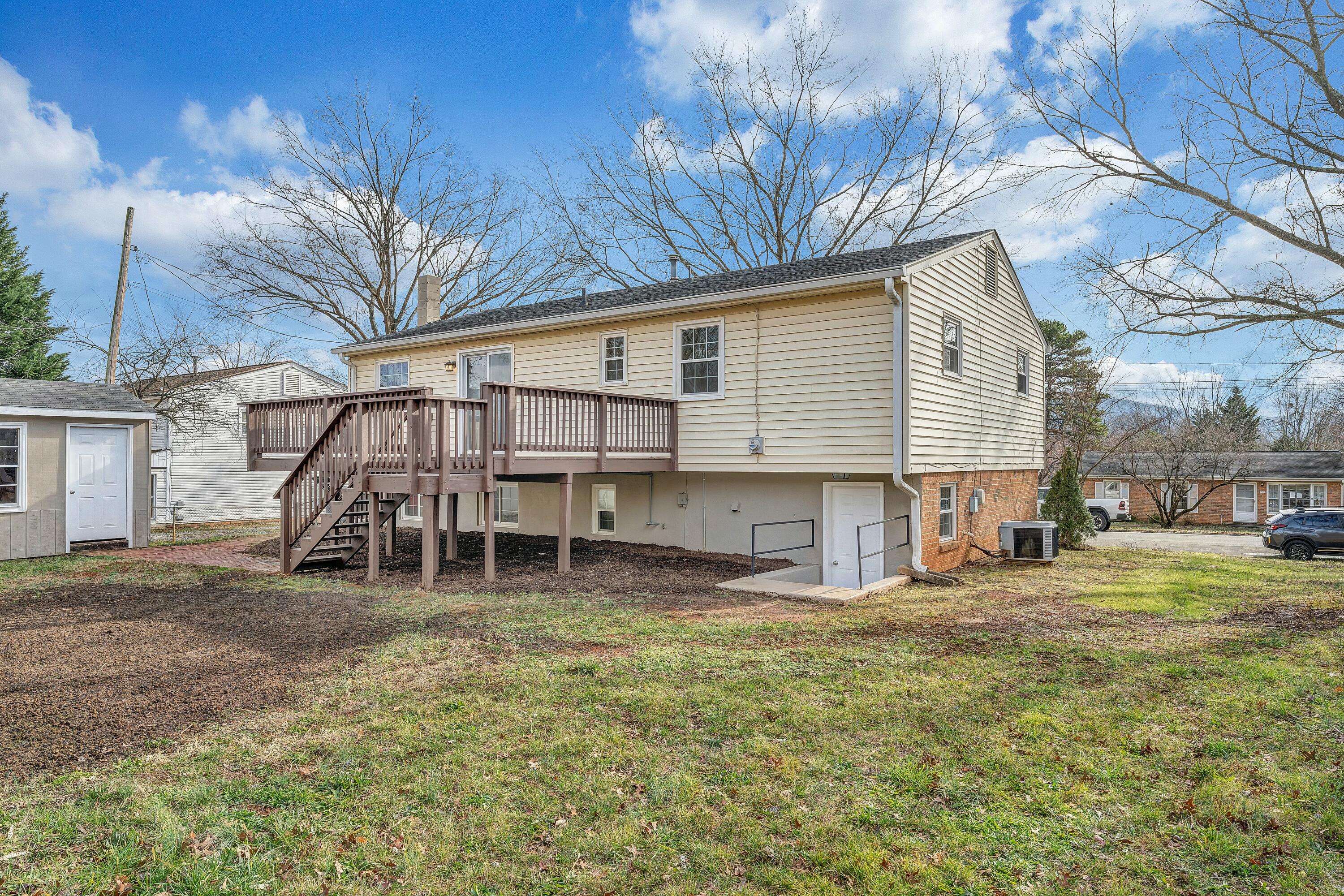 2923 Creekwood Dr, Salem, Virginia image 34