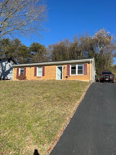 8367 Robin Lynn Rd, Roanoke, Virginia image 1