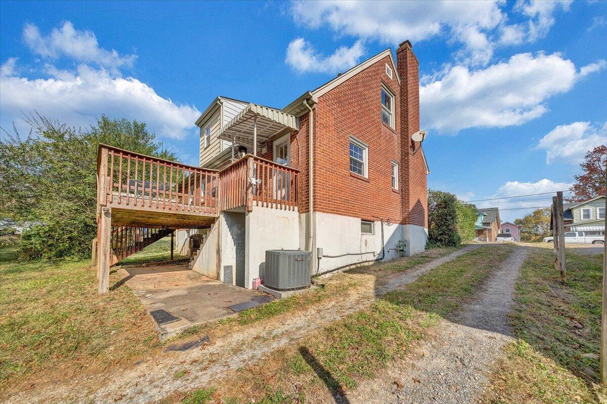 3718 Round Hill Ave, Roanoke, Virginia image 38