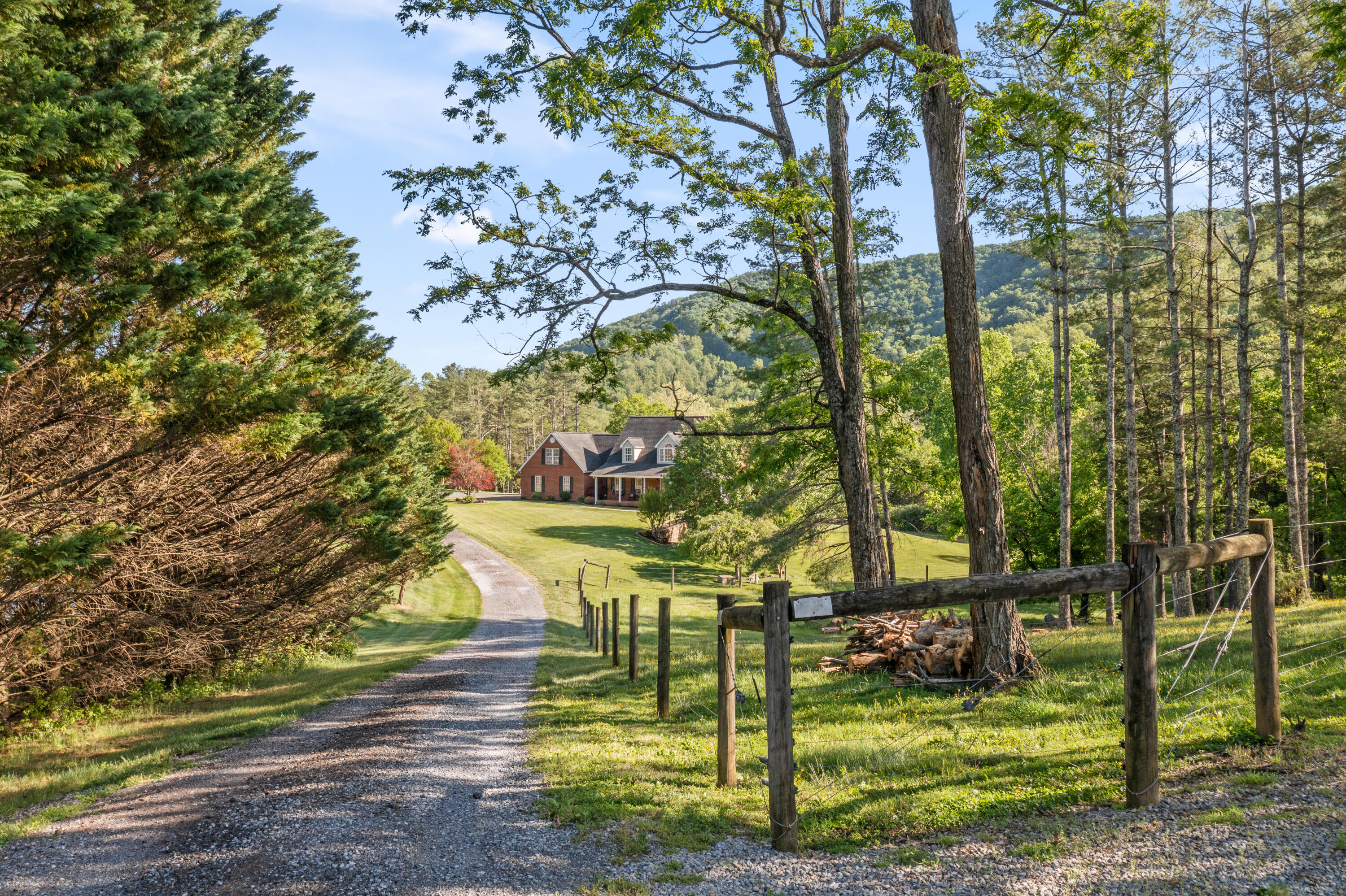 93 Woody Way, Daleville, Virginia image 3