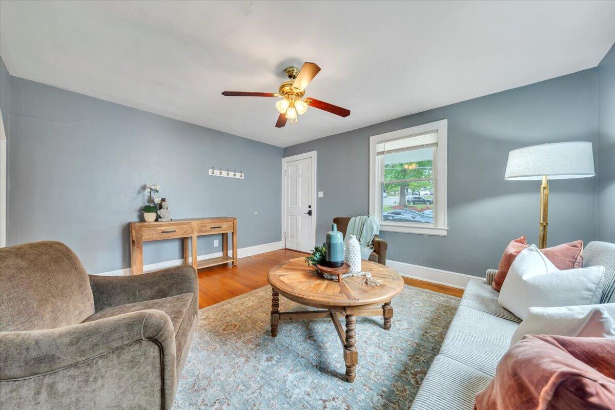 1102 Carolina Ave, Salem, Virginia image 5