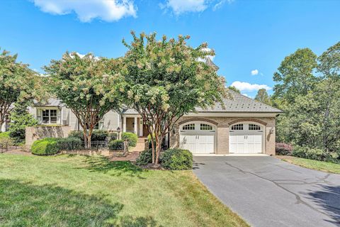 Townhouse For Sale - 125 Grande Villa Dr<br/> Penhook, VA 24137