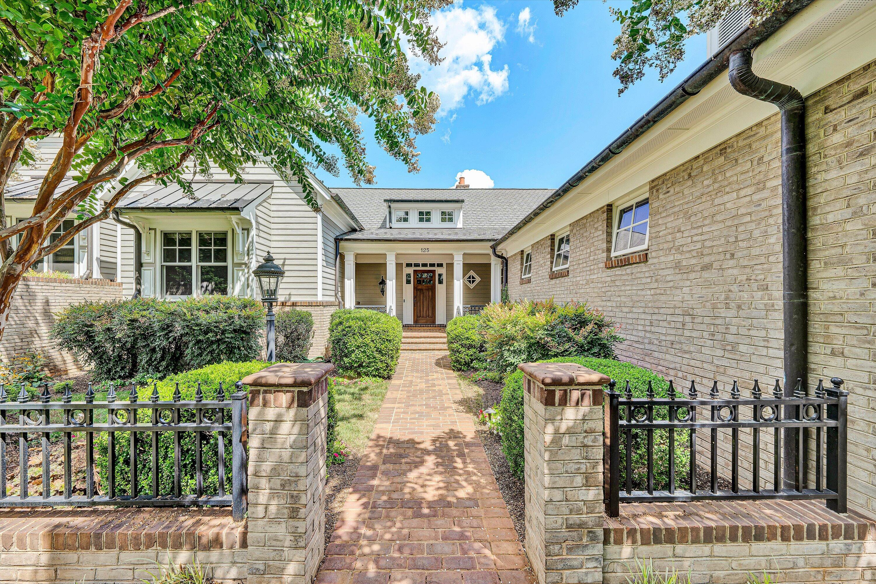 Penhook, Virginia 24137, United States, 4 Bedrooms Bedrooms, ,4 BathroomsBathrooms,Residential,Active,202134