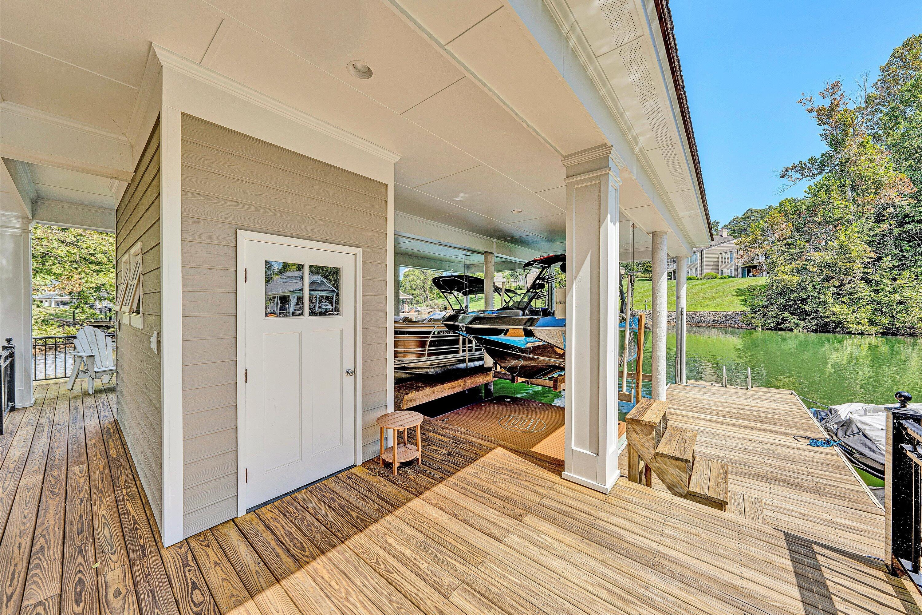 Penhook, Virginia 24137, United States, 4 Bedrooms Bedrooms, ,4 BathroomsBathrooms,Residential,Active,202134