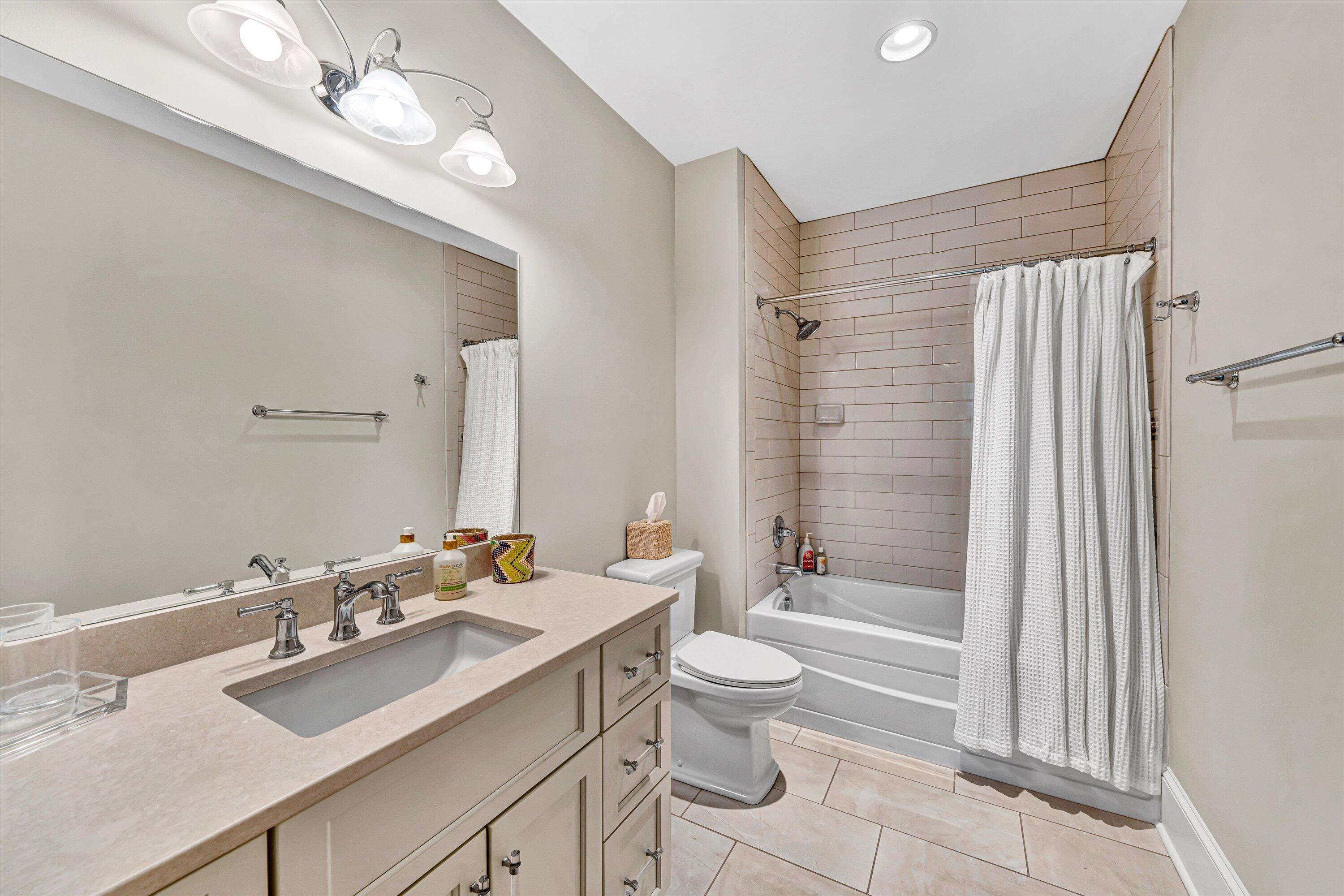 Penhook, Virginia 24137, United States, 4 Bedrooms Bedrooms, ,4 BathroomsBathrooms,Residential,Active,202134