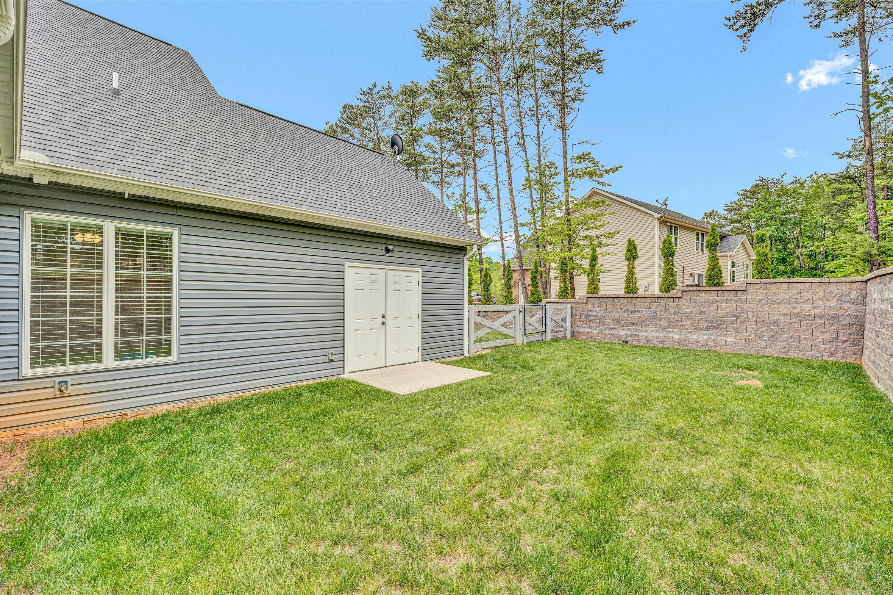 700 Thornblade Way, Blue Ridge, Virginia image 38