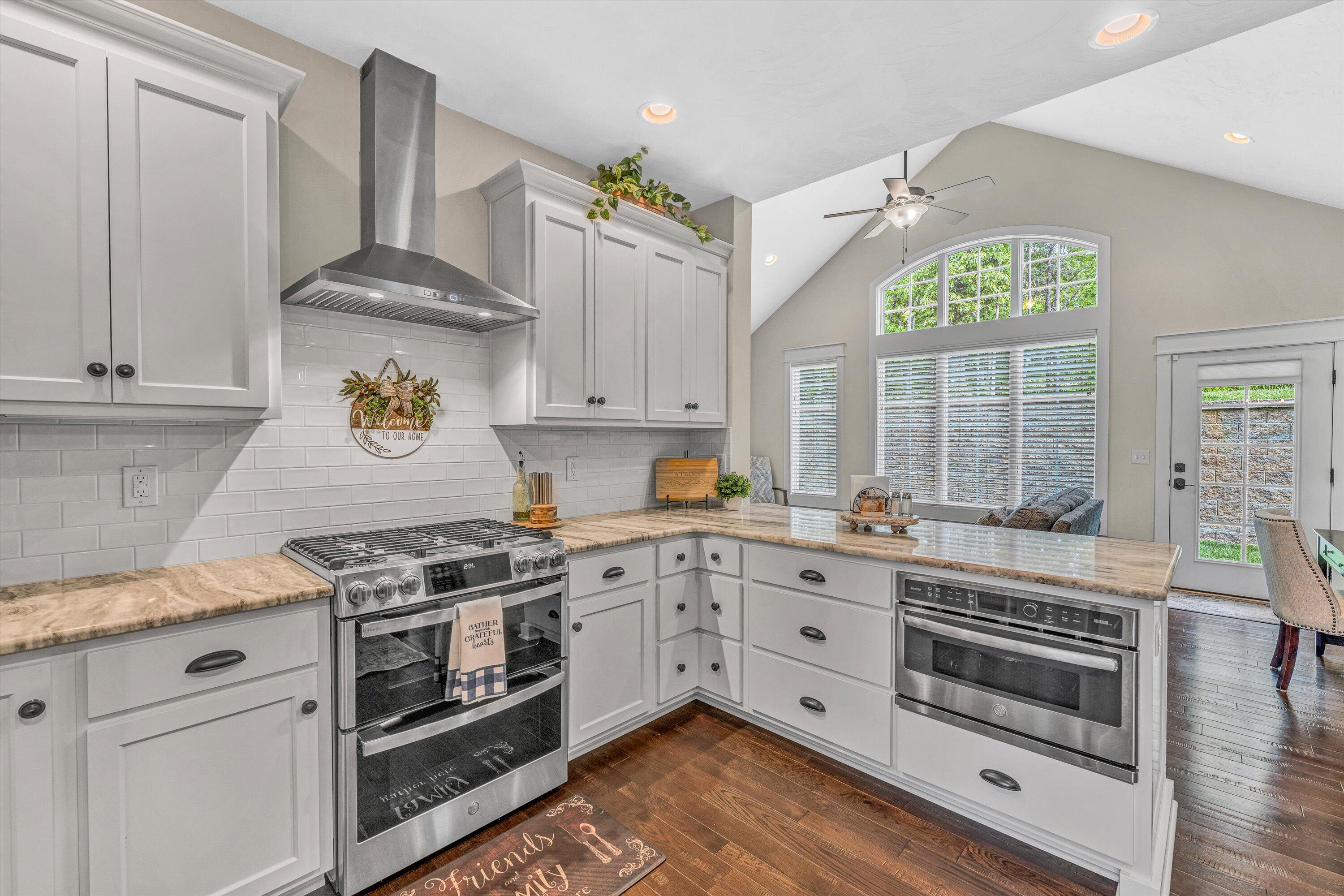 700 Thornblade Way, Blue Ridge, Virginia image 12